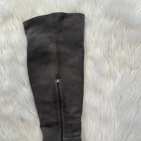 La CANADIENNE Waterproof Suede Knee High Boots Square Toe Block Heeled, Gray - Picture 2 of 9